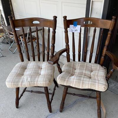 Set of 2 chairs