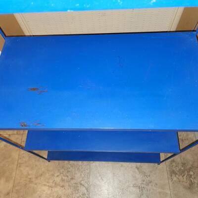 Stand alone shelf