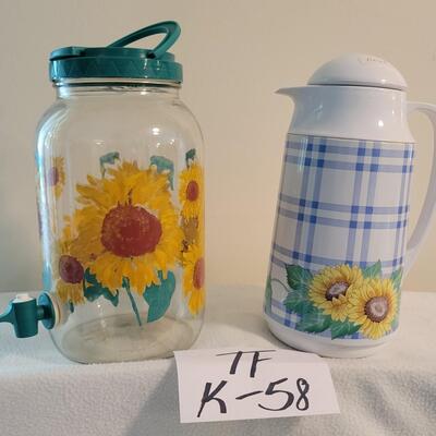 2 Beverage Serving Containers