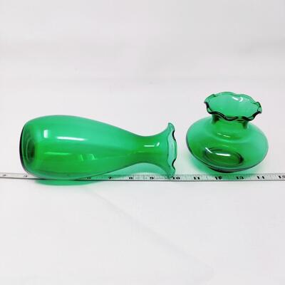 GREEN ANCHOR HOCKING VASES W/ PENIT GREEN INK BOTTLE