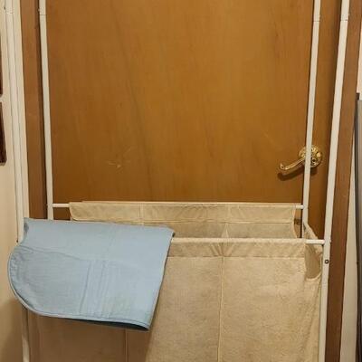 Laundry basket lot