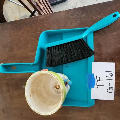 Hand sweep and small pot