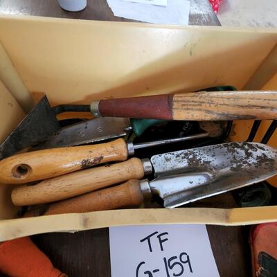 Garden lot and wall hooks