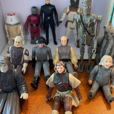 14 vintage Star Wars Figures