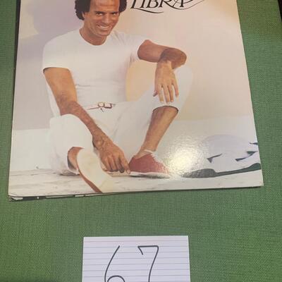 5 Julio Iglesias albums