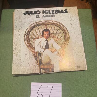 5 Julio Iglesias albums