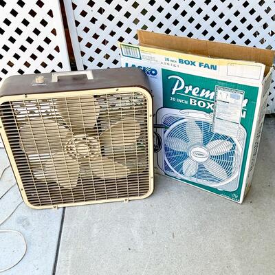 LOT 167  2 20" BOX FANS ONE VINTAGE ONE NEW IN BOX