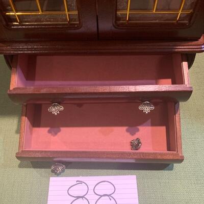 Jewelry box