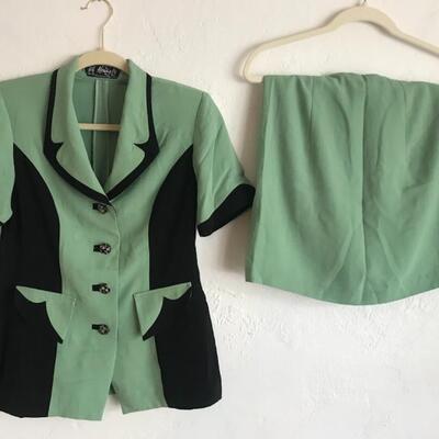 M Huangley Hand Tailored 2-Piece Set Size S
