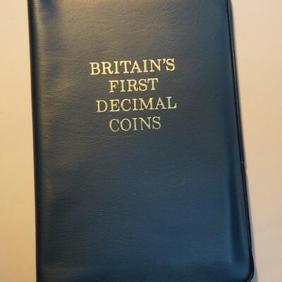 BRITIANS FIRST DECIMAL COINS 1971 PRODUCTION