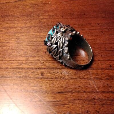 Size 9 Vintage Gothic Style Ring