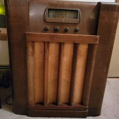 Antique Radio