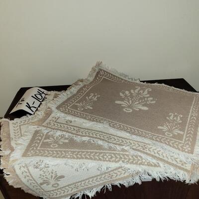 Pfaltzgraff Cloth Placemats