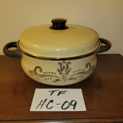 Pfalzgraff  Covered Pan