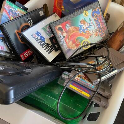 Tub of vintage gaming -Nintendo-Sega-games+other