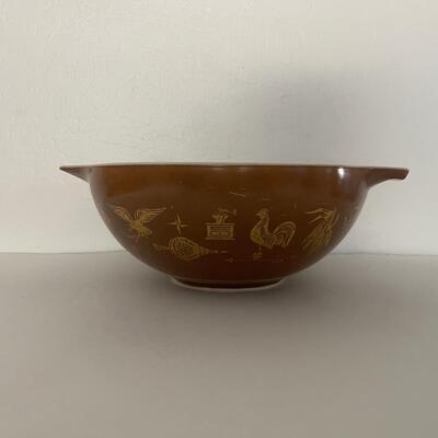 Vintage Brown Large Pyrex