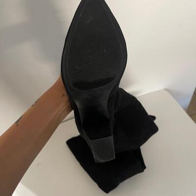 Black Knee High Boots Size 7.5
