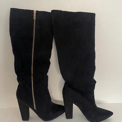 Black Knee High Boots Size 7.5