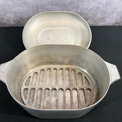 Wagner Ware 4265-P 8qt Dutch Oven