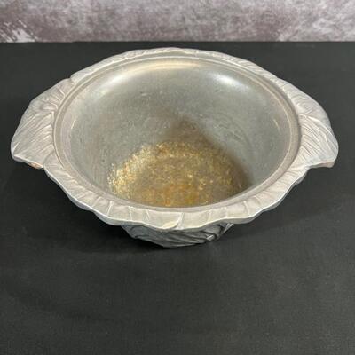 Vintage Wilton Armetale Cabbage Leaf Pewter Serving Bowl