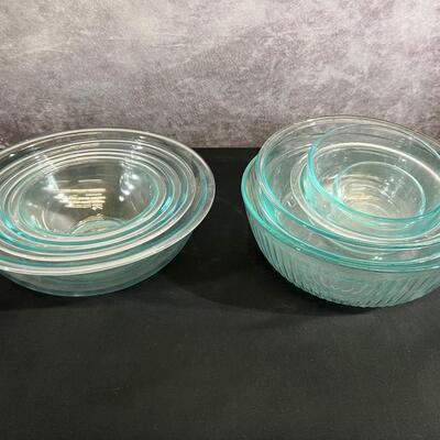 Pyrex Vintage Bowl Set