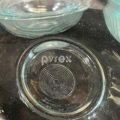 Pyrex Vintage Bowl Set
