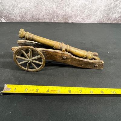 Decorative Canons