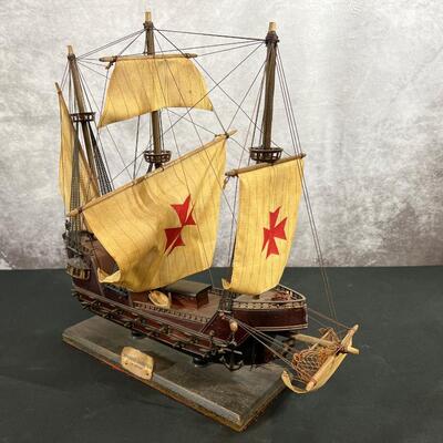 Spainish Caravelle Model Ship
