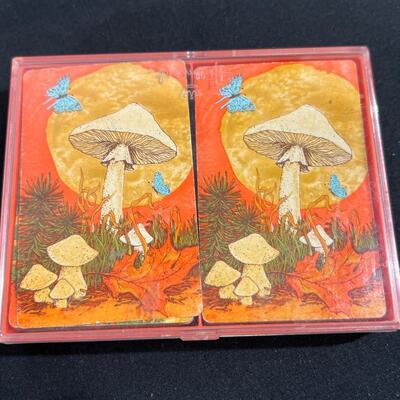 Vintage Cards & Accessories