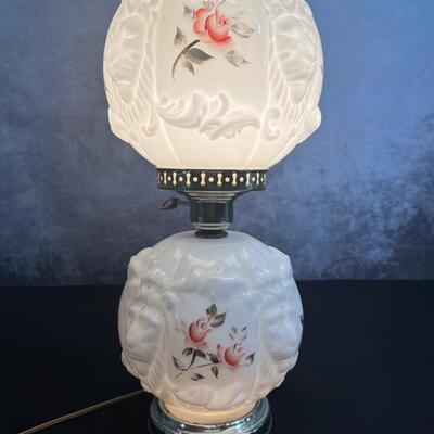 Vintage Lion Globe Lamp 18"x7.5"