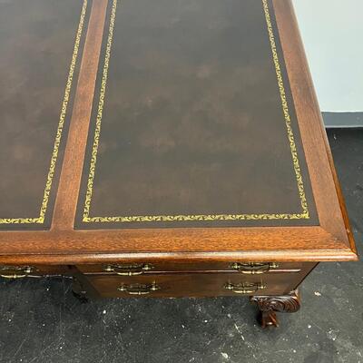 Hekman Chippendale Desk Mahogany