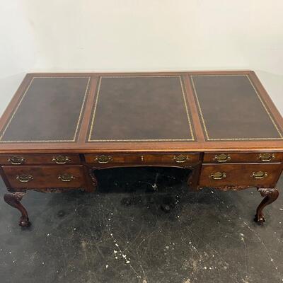 Hekman Chippendale Desk Mahogany