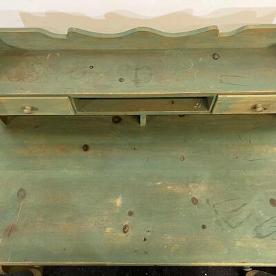 Green Pine Desk