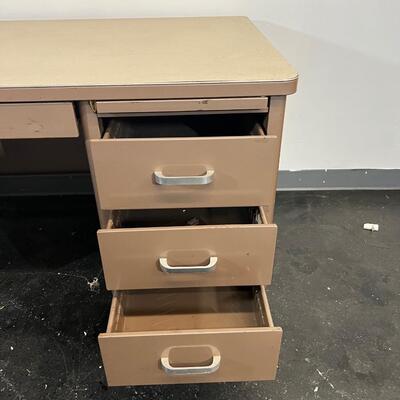 Tanker Desk A
