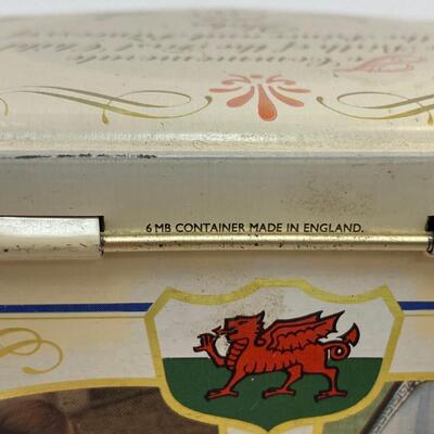 Vintage Prince & Princess of Wales Commemorative Birth Announcement Tin