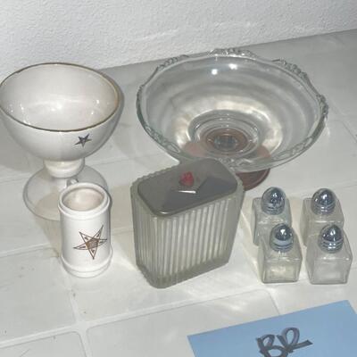Salt & Pepper Glass ware lot