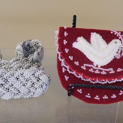 Lot 8: Vintage Raised Bead Coin Purse and White Braided Belt
