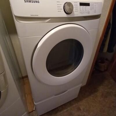 LOT 10 SAMSUNG 7.5 CU FT STACKABLE FRONT LOAD ELECTRIC DRYER