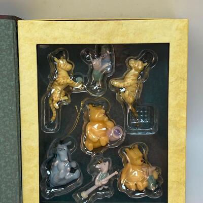 Classic Pooh Storybook Ornament Set
