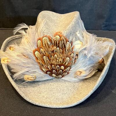 Sonni Vintage Felt Hat, Gray W/Feathers 