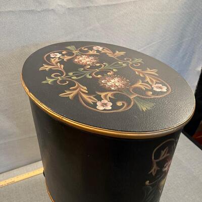 Lamp Table with Crackle Finish Oval Black 