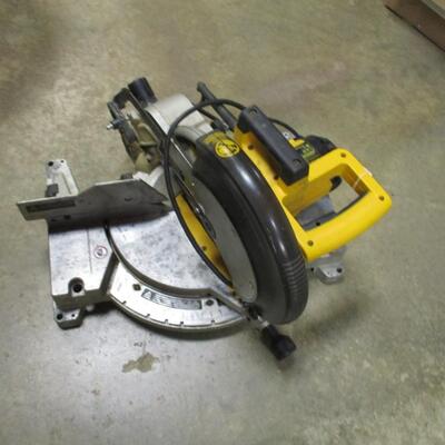 DeWalt 12" Compound Miter Saw