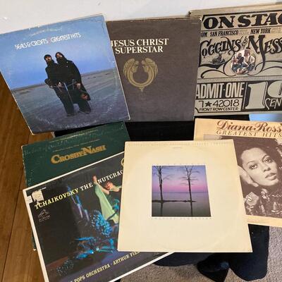 Mixed Vintage Record Album Lot with Crosby, Nash, Diana Ross and moreâ€¦
