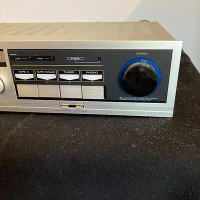 Kenwood KR-910 AM-FM Stereo Tuner Amplifier