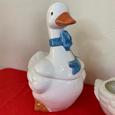 Country Cottage Duck Lot