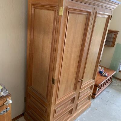 Armoire