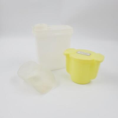 VINTAGE TUPPERWARE BUNDLE #1