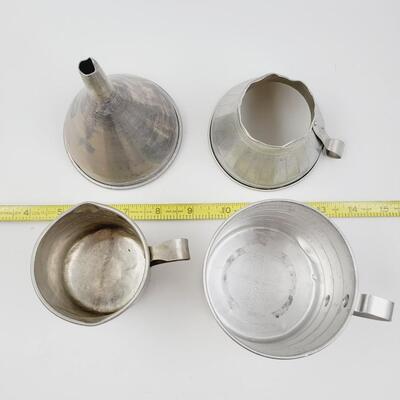 VINTAGE METAL KITCHEN ACCESSORIES