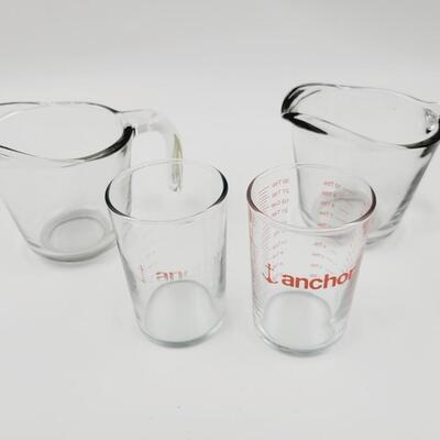 ANCHOR HOCKING MEASURING CUPS