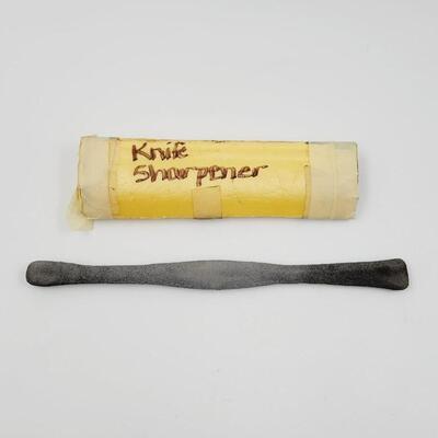KNIFE SHARPENER STONE W/ PROTECTIVE COVER